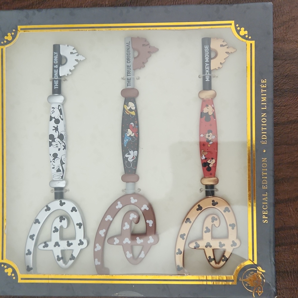 Disney collectible keys